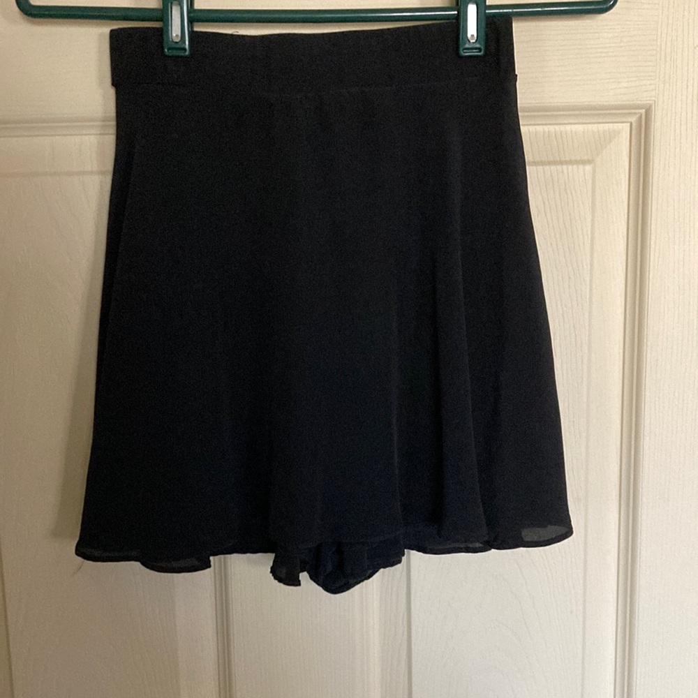 Jennifer Hope, high waisted skort, size small